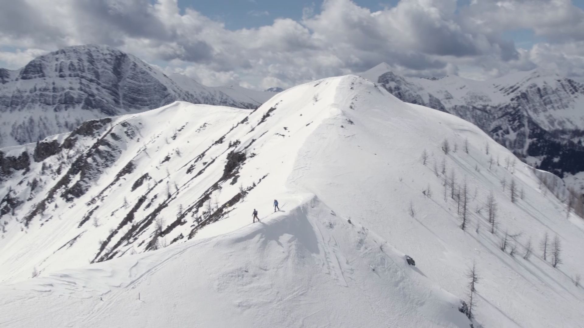 Skiing can be a deadly pursuit. /CGTN