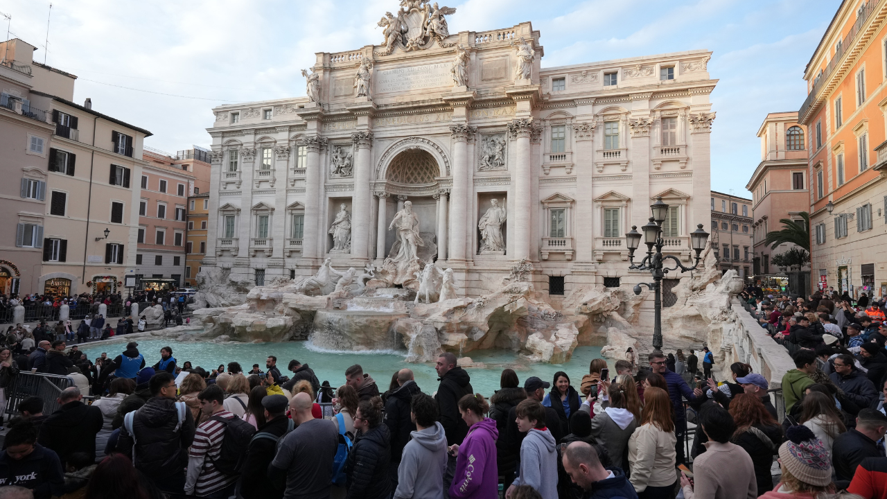 Officials in Rome say there are no immediate plans to introduce fees at other historic landmarks, after a ticketing system was rolled out at the Trevi Fountain in February. /Reuters