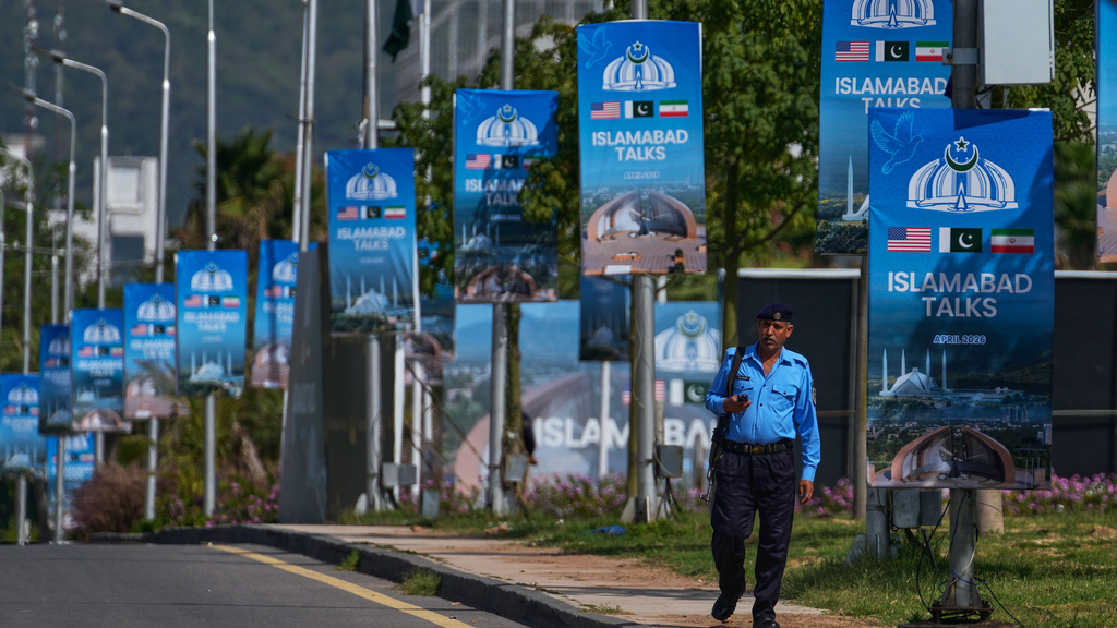 Officials signal movement on a second round of US-Iran ceasefire talks