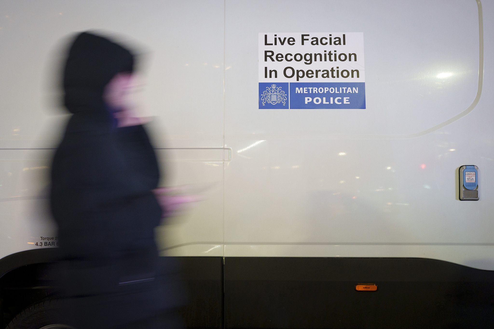 FR cameras focus specific areas and when people pass through, their images are streamed directly to the Live Facial Recognition system and compared to a watchlist. /Richard Baker/ Getty via CFP