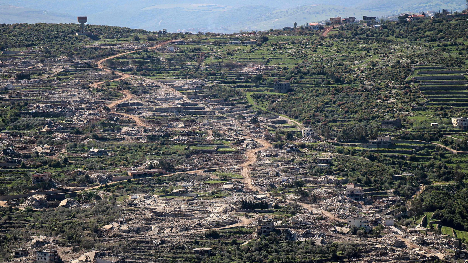 Houses and buildings in Beitliv, a village south of Beirut in Bint Jubail province, Lebanon, were destroyed by Israeli forces. /CFP