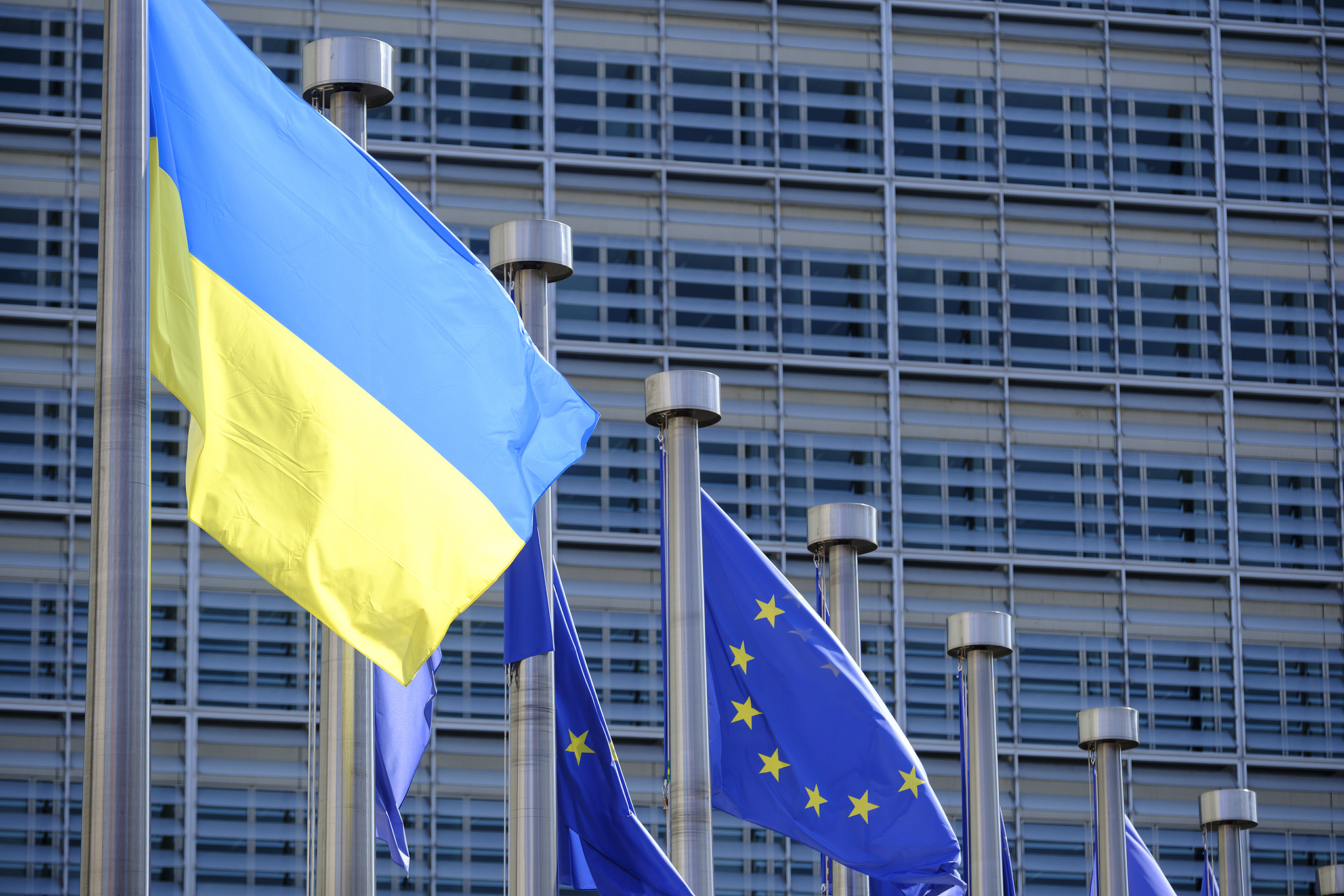 EU ambassadors approved on Wednesday the disbursement of a promised 90bn euro ($106bn) loan to Ukraine as well as a new package of sanctions against Russia. /CFP