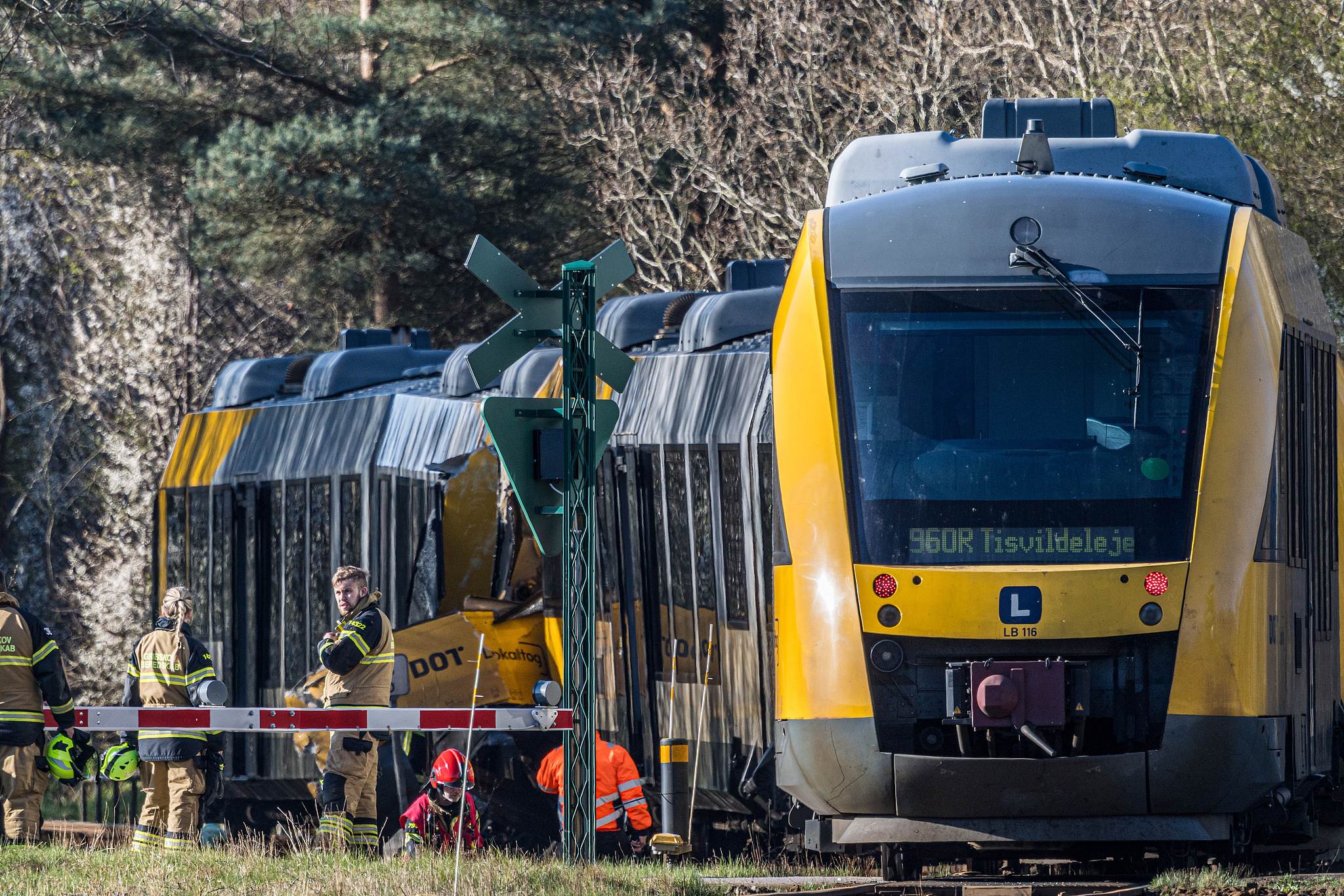 Two commuter trains collided head-on near the Danish capital early Thursday leaving five critically hurt and 12 others with lesser injuries. /Steven Knap/EPA via CFP