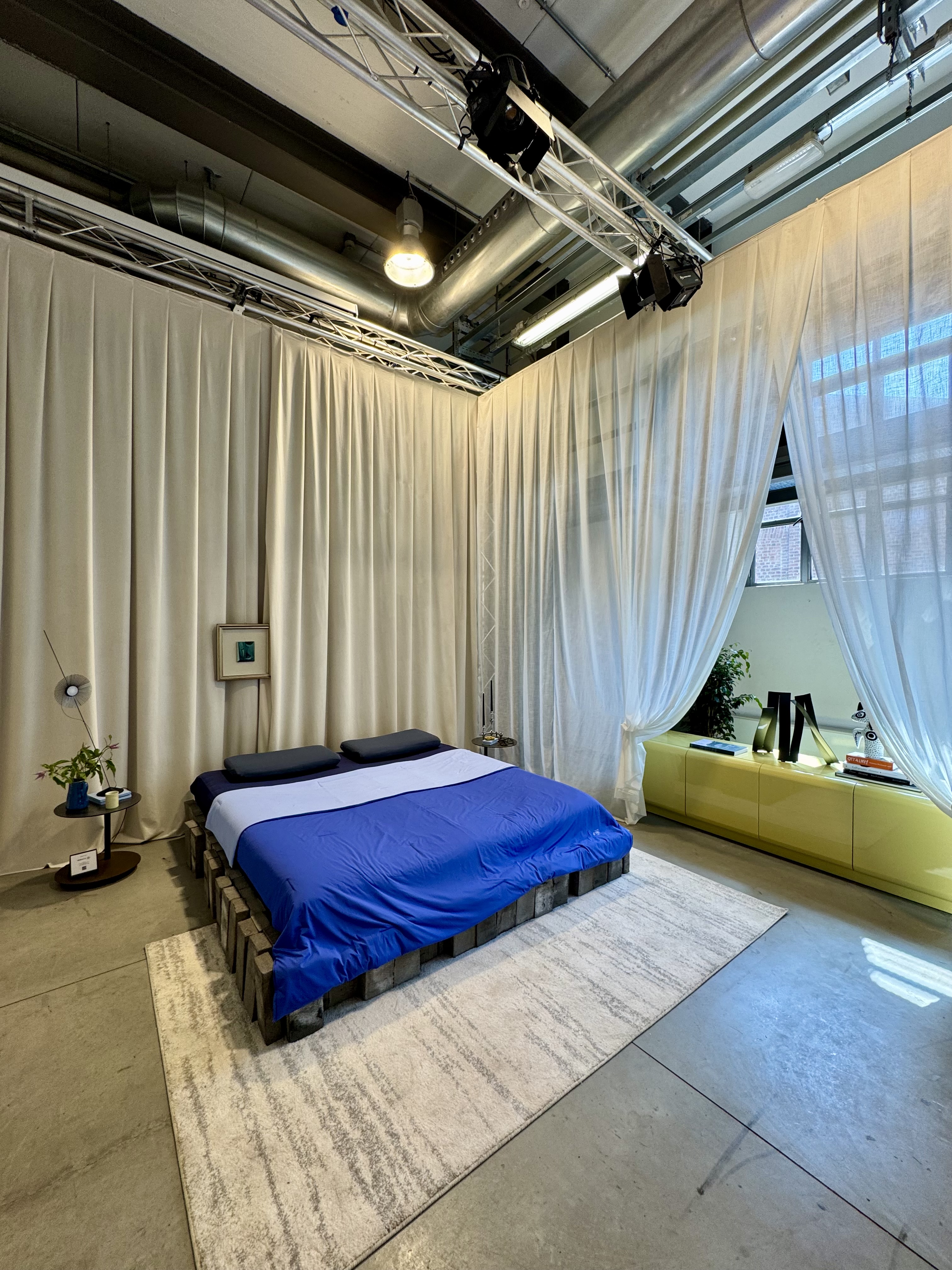 AD China is hosting a lifestyle exhibition in a converted warehouse in Chinatown, reflecting a growing cultural exchange. /CGTN