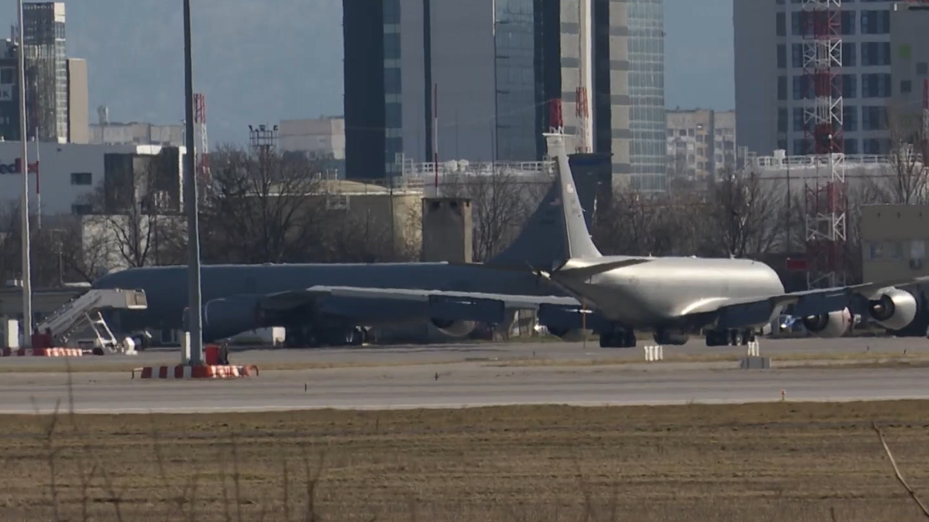 American military aircraft based at Bulgaria's airports is a source of hot debate. /CGTN