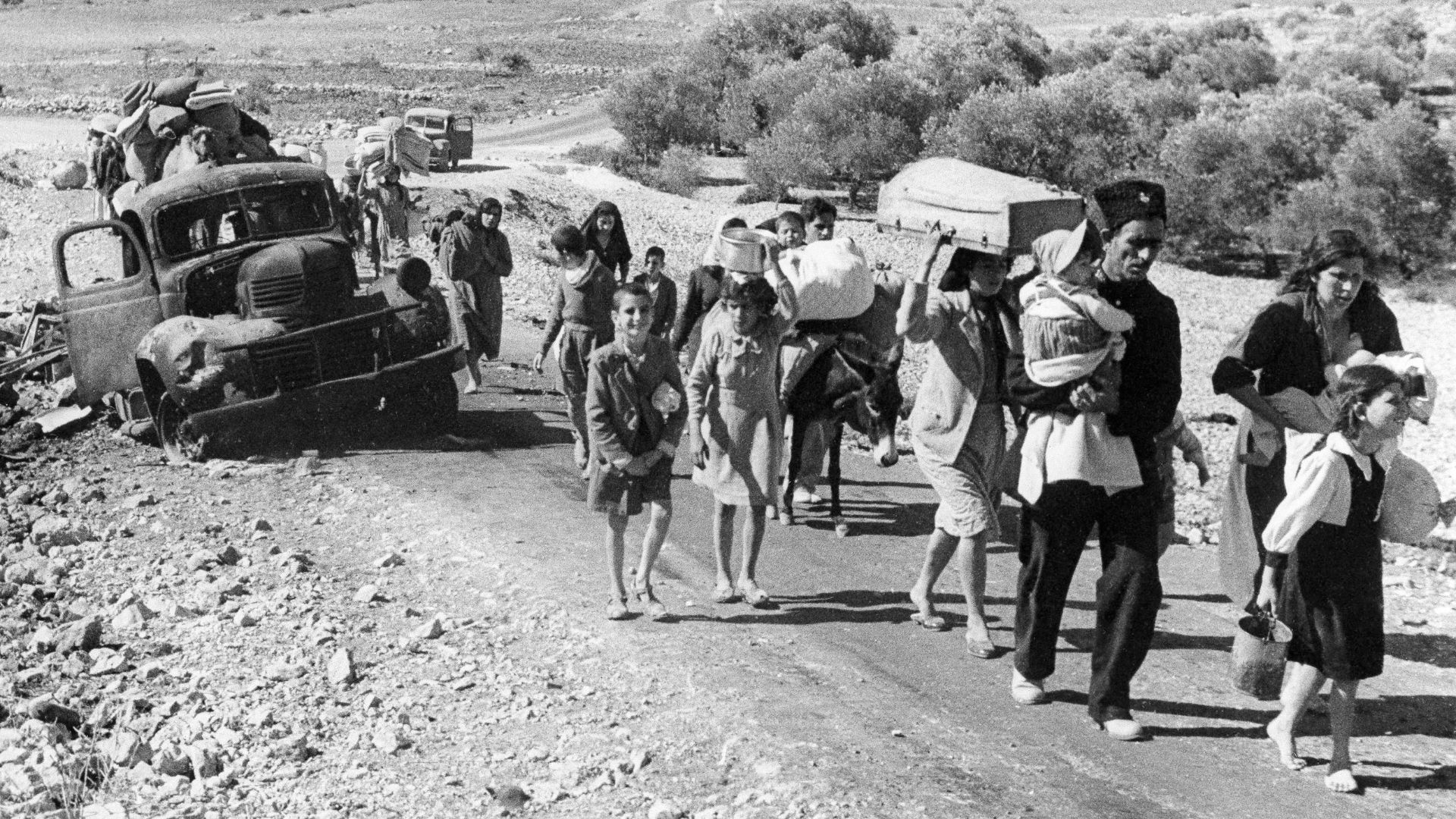Palestinian villagers on November 4, 1948 who had fled from their homes during ethnic violence. /Jim Pringle/AP Photo