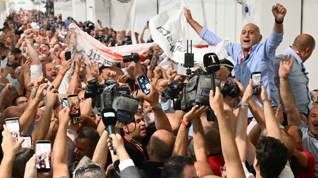 Members of the Malta Labour Party (PL) react at the Electoral Commission Counting Complex in Naxxar, on the island of Malta. /Alberto Pizzoli/AFP
