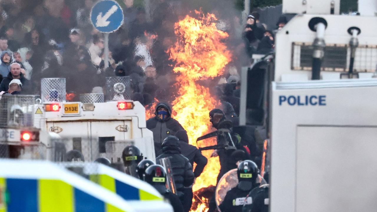 UK govt brands Belfast violence 'racist', demands social media answers