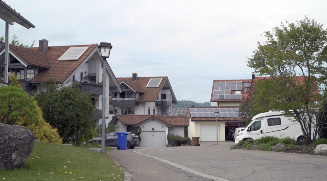 Home owners in Germany adapt their residences for hotter summers
