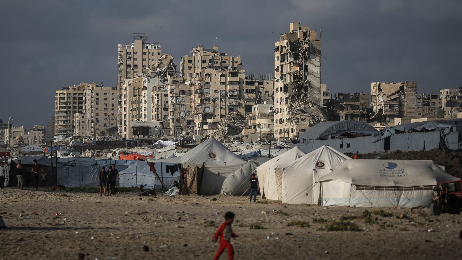 Hamas announced on July 6 the dissolution of the body that has governed the Gaza Strip for nearly two decades, clearing the way for a technocratic committee to implement civilian rule. /Eyad Baba/AFP
