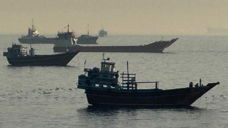 Iran announces closure of Hormuz Strait, Qatar denounces ‘alarming escalation’