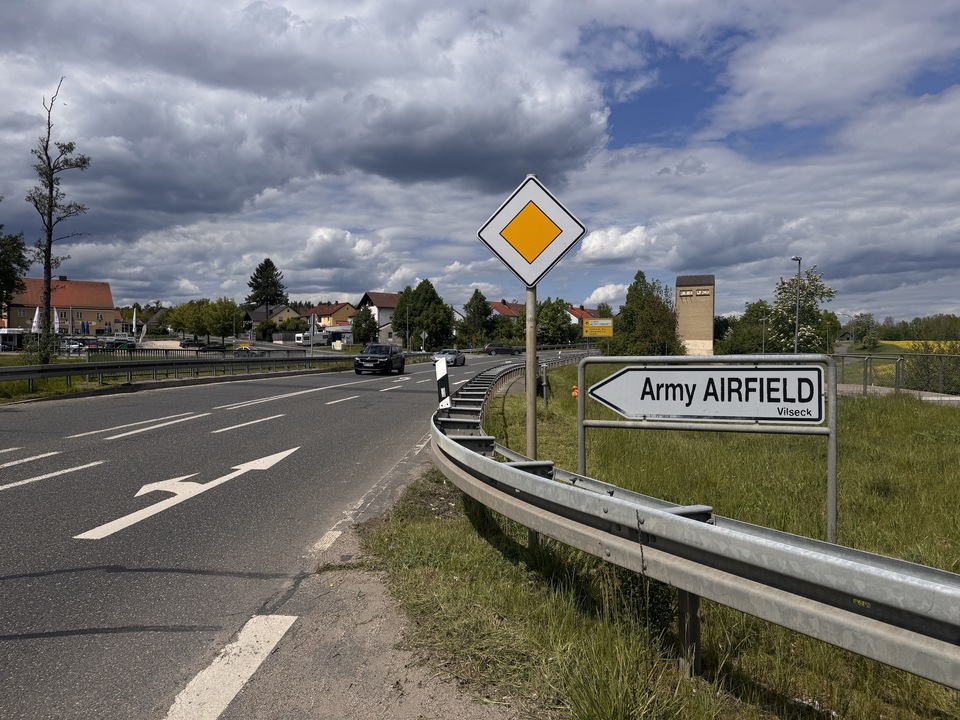 An sign in English pointing to an army airfield in Vilseck, Germany. /CGTN