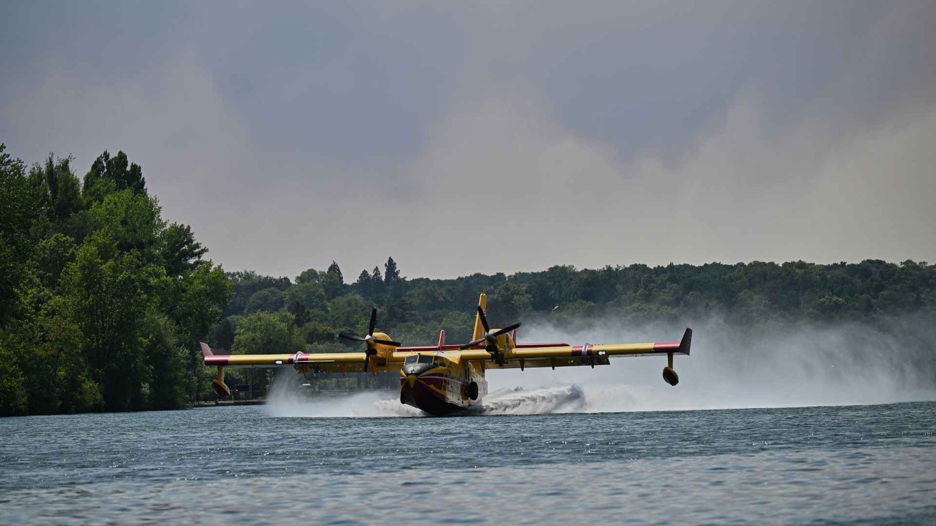 Companies are exploring both the conversion of second-hand planes and the development of new aircraft from scratch. /Emma Da Silva/AP