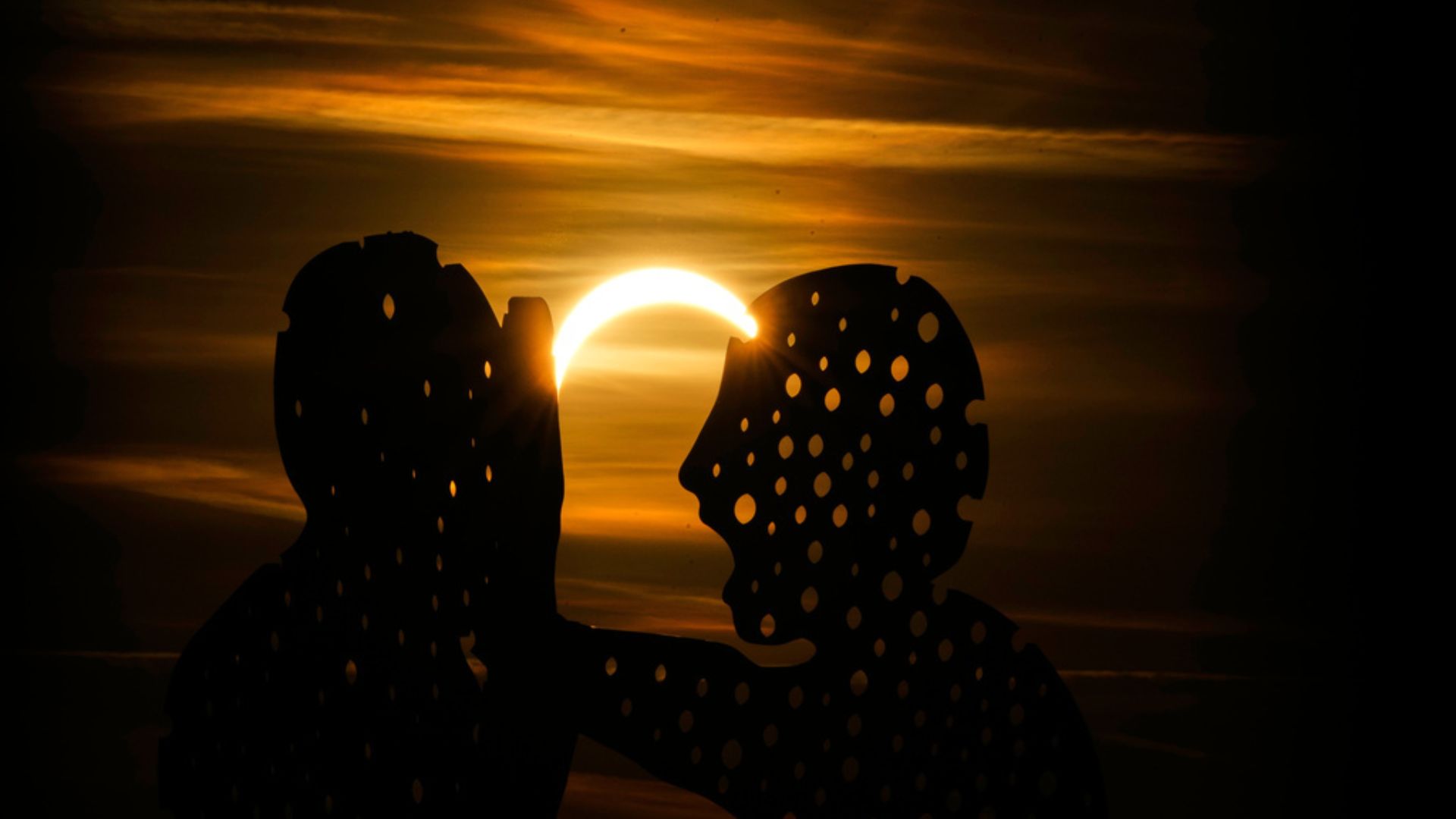 The Molecule Man sculpture in Berlin, Germany. /Markus Schreiber/AP Photo