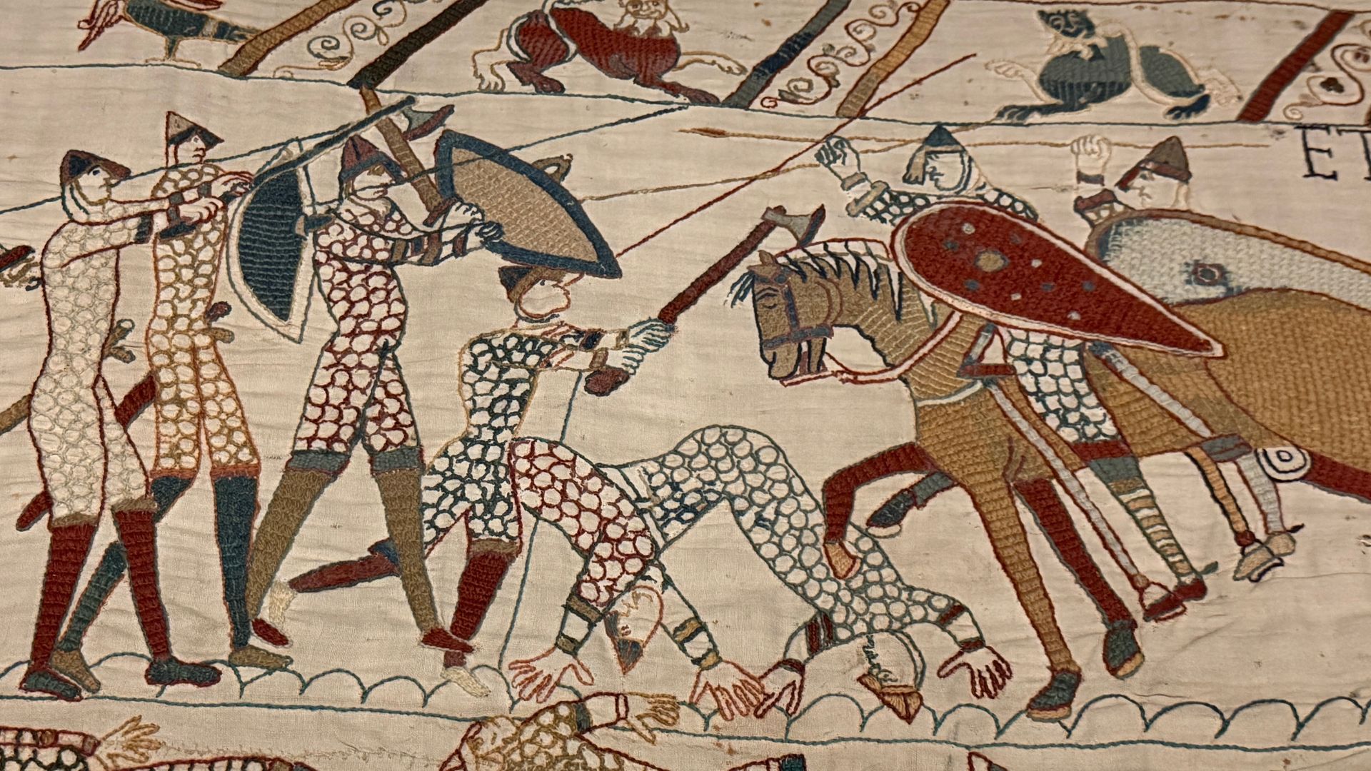 There are battle scenes aplenty in the tapestry. /Iolo ap Dafydd