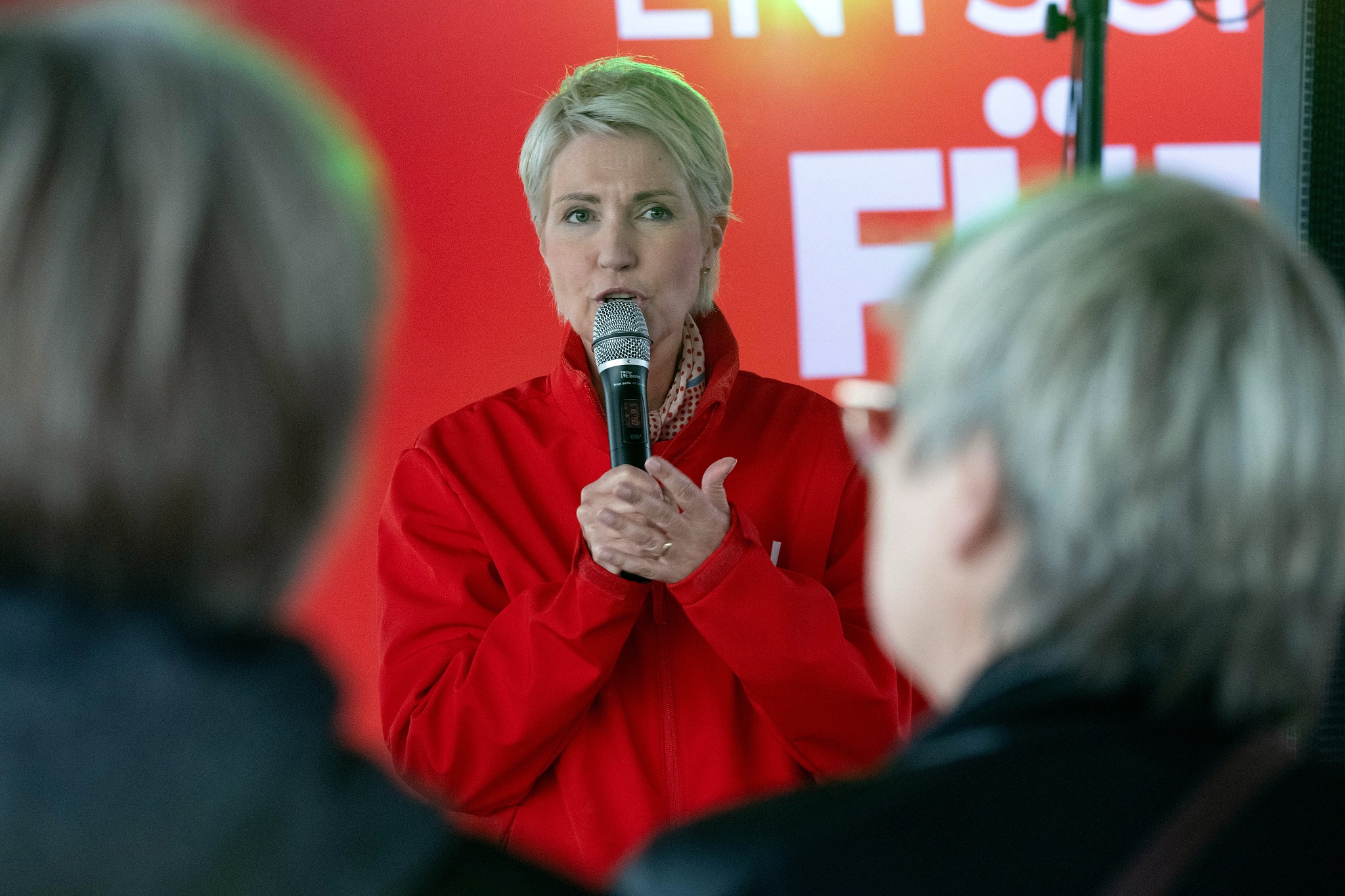 Manuela Schwessig (female, SPD), the state premier of Mecklenburg-Western Pomerania and the SPD's lead candidate in the state parliament elections. /CFP