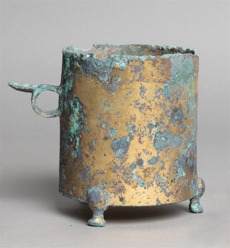 One of the 12 Chinese cultural relics and artworks returned by the UK to China. /Photo by China's National Cultural Heritage Administration