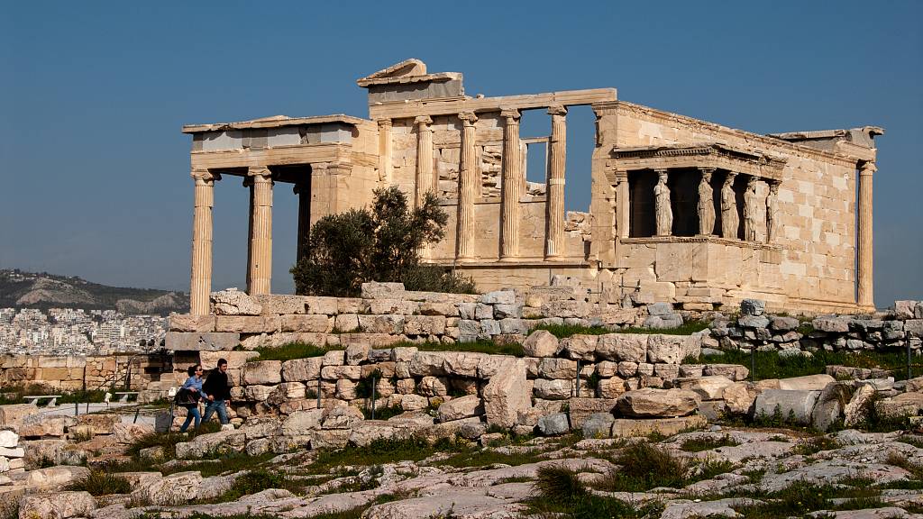 More direct flights bring Athens closer to China 