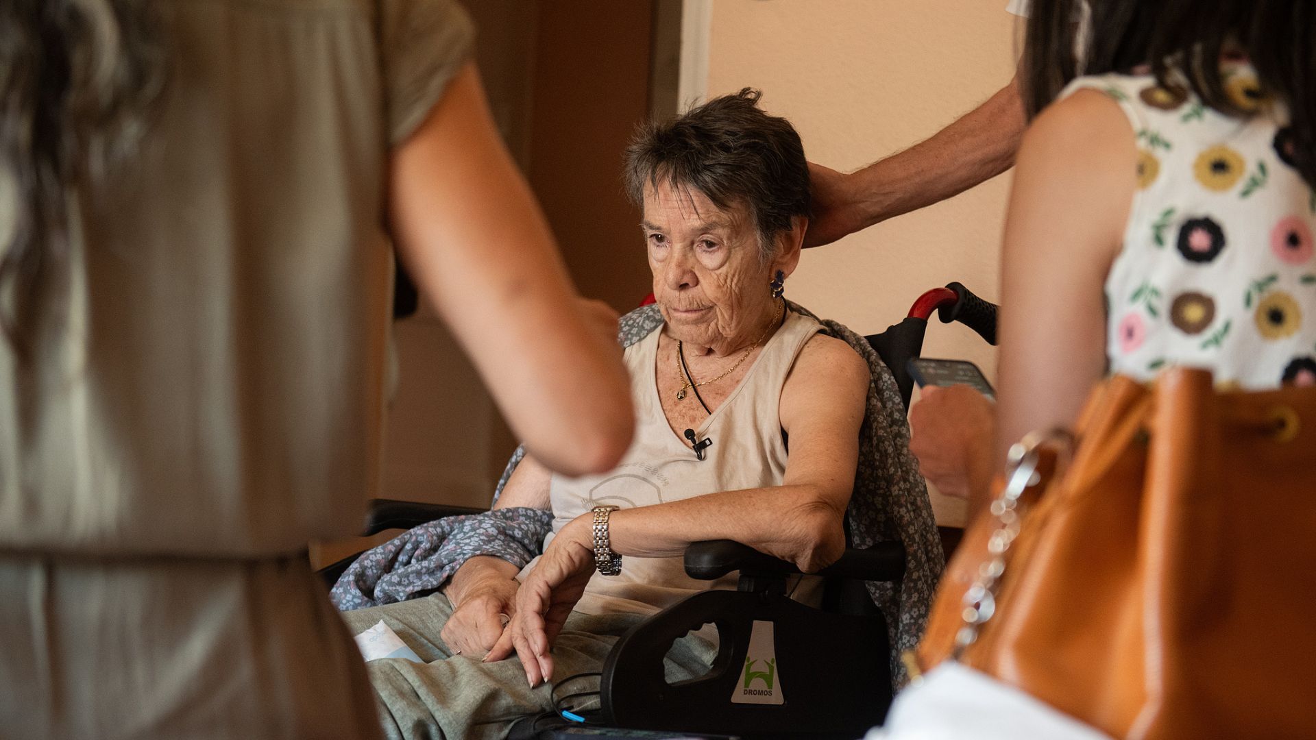 The attempted eviction of 87-year-old Maricarmen Abascal in central Madrid last month unwittingly upended the country's politics. /Fernando Sanchez/Europa Press via Getty Images
