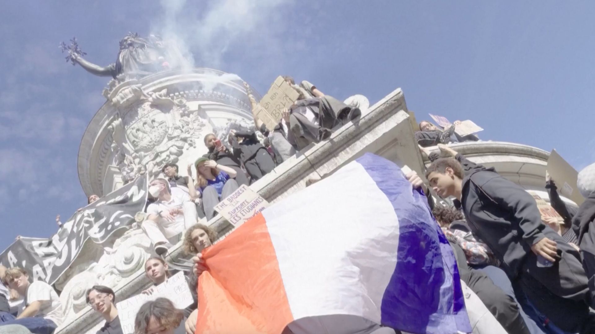 France's youth have said poor teaching conditions and low scores are the reasons behind the protests. /Reuters