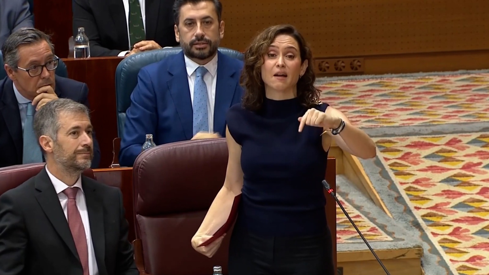 Isabel Diaz Ayuso responds during another heated session at the Madrid Assembly. /Agency