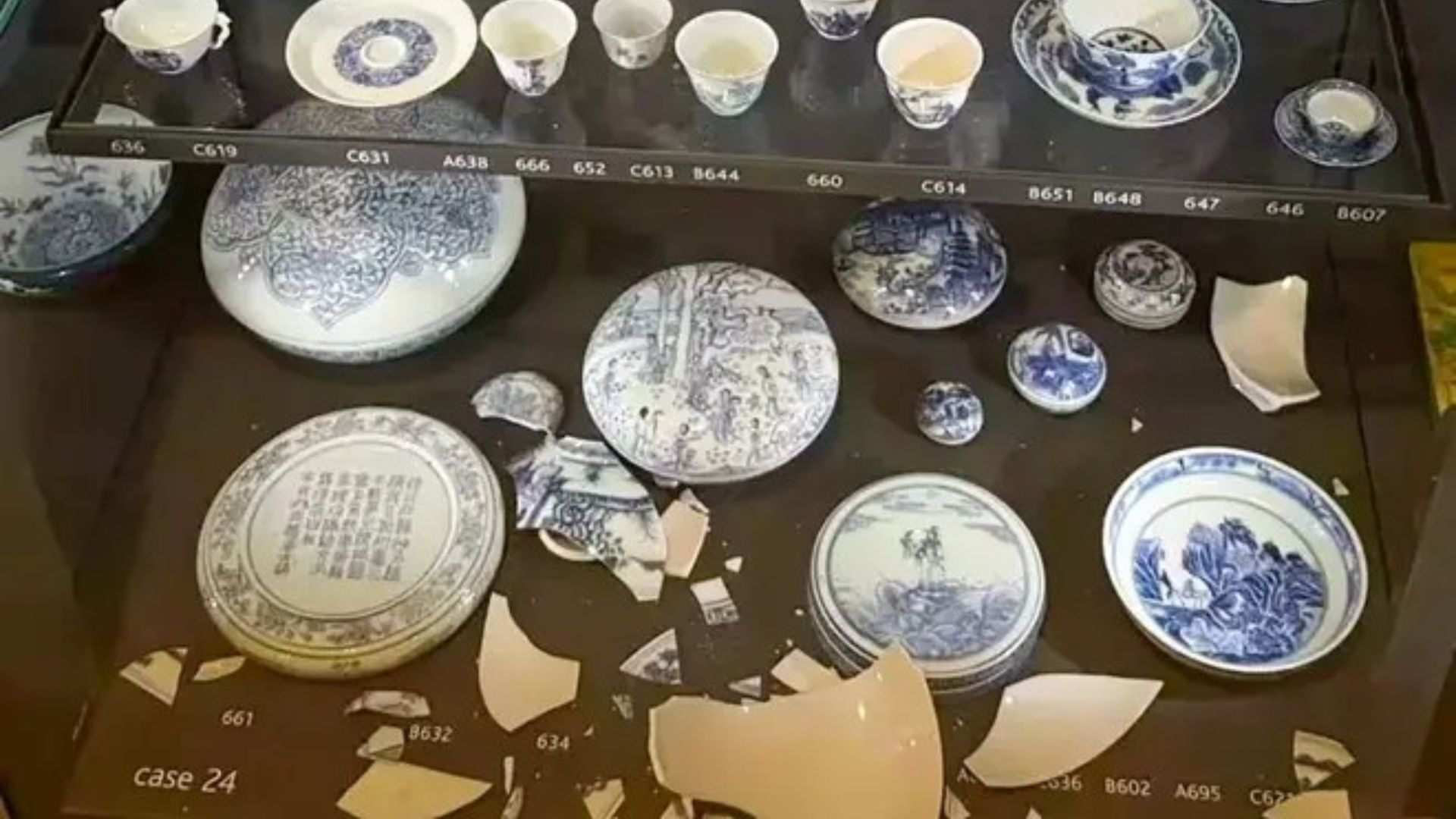 British Museum launches investigation into shattered Qing dynasty bowl