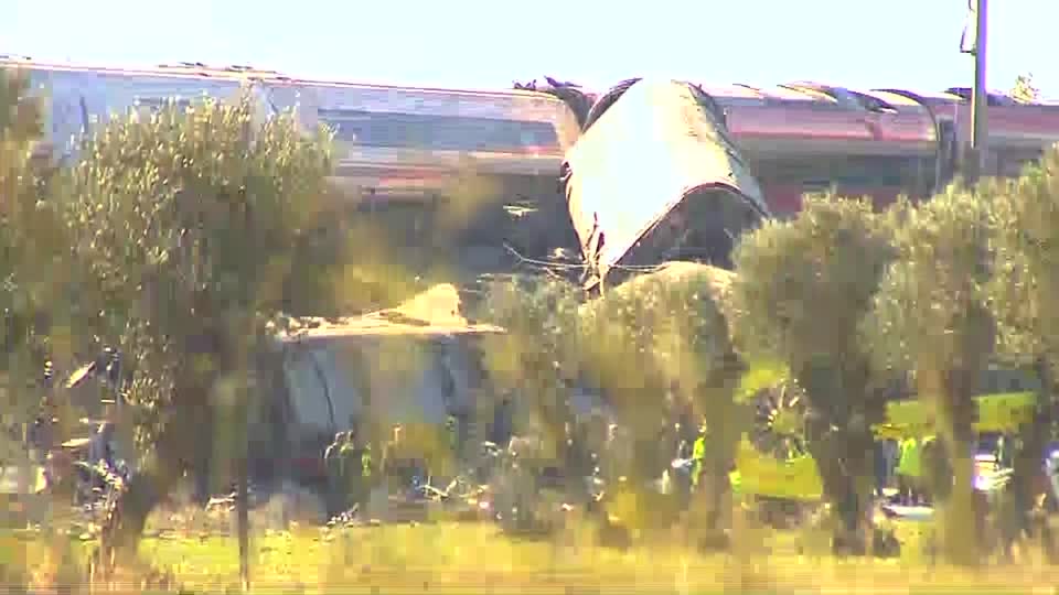 Local TV footage showed at least one derailed carriage above an embankment strewn with twisted metal, broken panels and wreckage. /Forta via Reuters