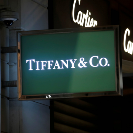 Europe biz: LVMH offers Tiffany & Co $130 per share - CGTN